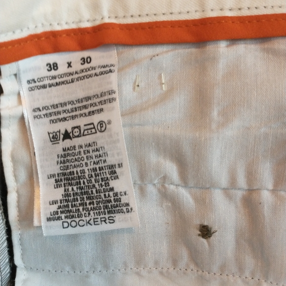 Dockers Men's Classic Fit D3 Khakis - Picture 2 of 8